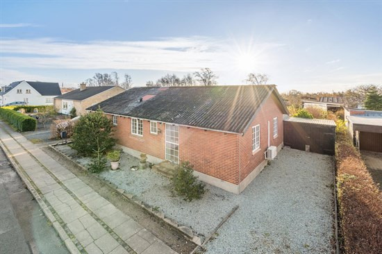 Sdr. Havnevej 28 og 1 anden boliger er kommet til salg denne uge i Ålbæk - se boligerne her.