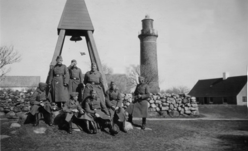 Hirsholmene under besættelsen: En historie om sameksistens og modstand