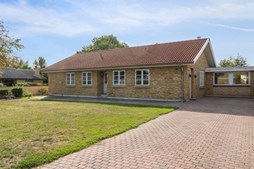 Parkvej 51 og 2 andre boliger er kommet til salg denne uge i Sakskøbing - se boligerne her.