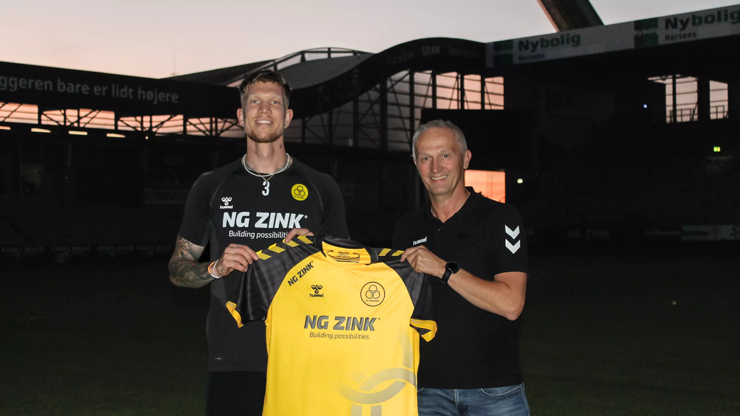 AC Horsens forstærker offensiven med Simon Makienok