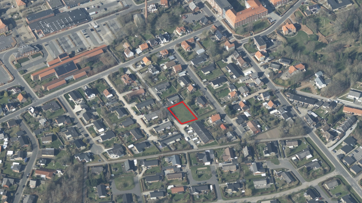 Attraktiv byggegrund i Hammel til salg