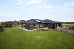 Luksus til salg: Hindbærkrattet 35 til 3,2  mio. kroner – Se Bjerringbros dyreste boliger her