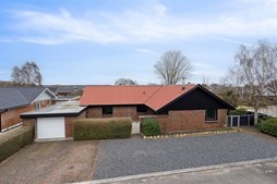 Top 6 over dyreste boliger til salg i Engesvang. Priser op til 4.875.000 kr