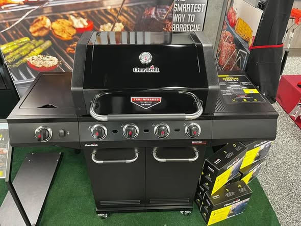 Skousen Hobro holder auktion over Char-Broil Advantage CORE B4 gasgrill