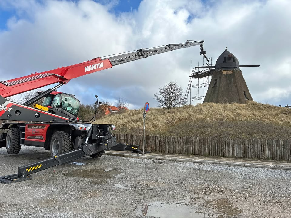 SCANTRUCK A/S deler historien om Manitou MRT3570 ved restaurering af 175 år gamle Kragskov Mølle