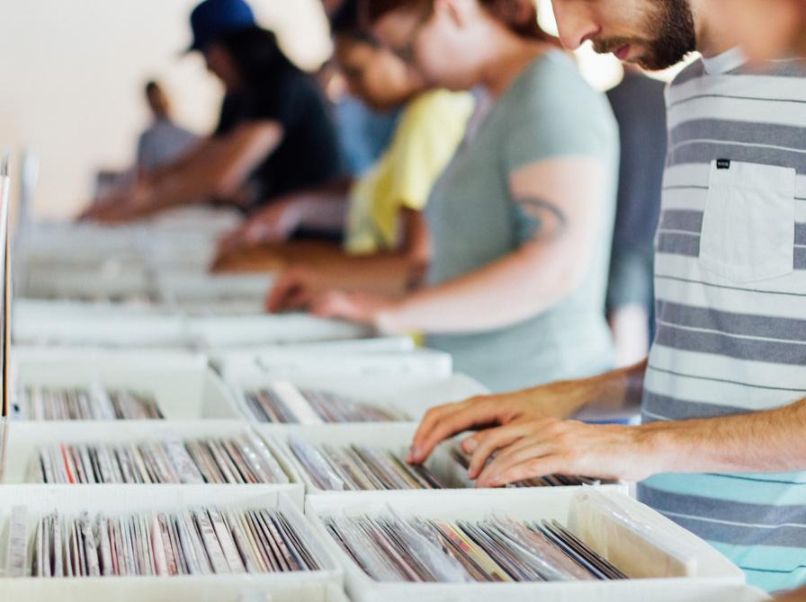 Plademesse i Hvidovre: Gør et fund blandt brugte vinyler og CD'er