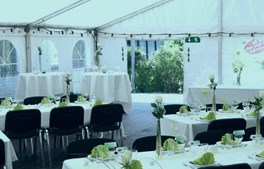 Jewi Teltudlejning sørger for tørvejr til dine sommerfester