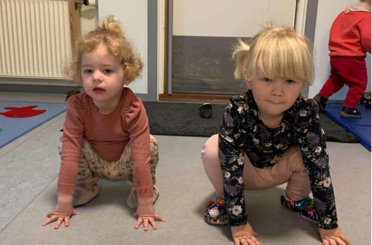 Birgitte arrangerer yoga for de mindste: "Det bidrager til trivsel og giver mulighed for at udvikle sig til sunde og lykkelige voksne”