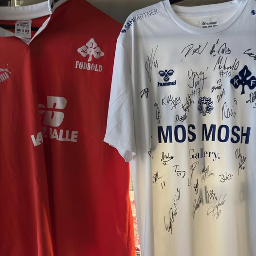 Den Hvide Hest Kolding fejrer Fodboldtrøje Fredag og støtter Børnecancerfonden