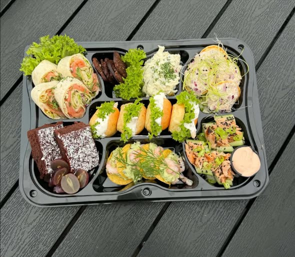 Havnens Fisk Øster Hurup tilbyder allehelgensplatte til 2 personer for 299 kr.