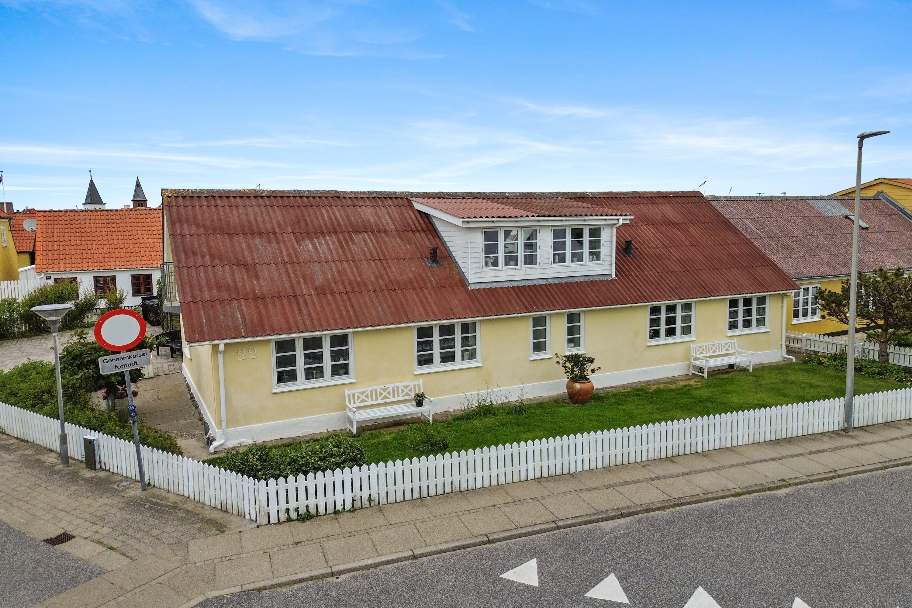 Til salg hos Mæglerhuset Vestkysten I/S: Charmerende villa i hjertet af Løkken