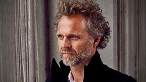 Musikteatret Holstebro inviterer til decemberkoncert med anerkendte kunstnere og dirigent fra byen