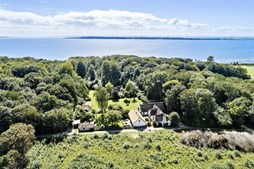Top 6 over dyreste boliger til salg i Haarby. Priser op til 6.495.000 kr