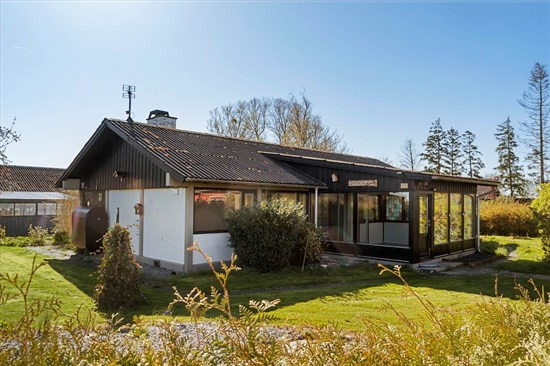 Hunseby Strandvej 36 er til salg for kun 350.000 kr.: Se de billigste boliger til salg i Maribo her