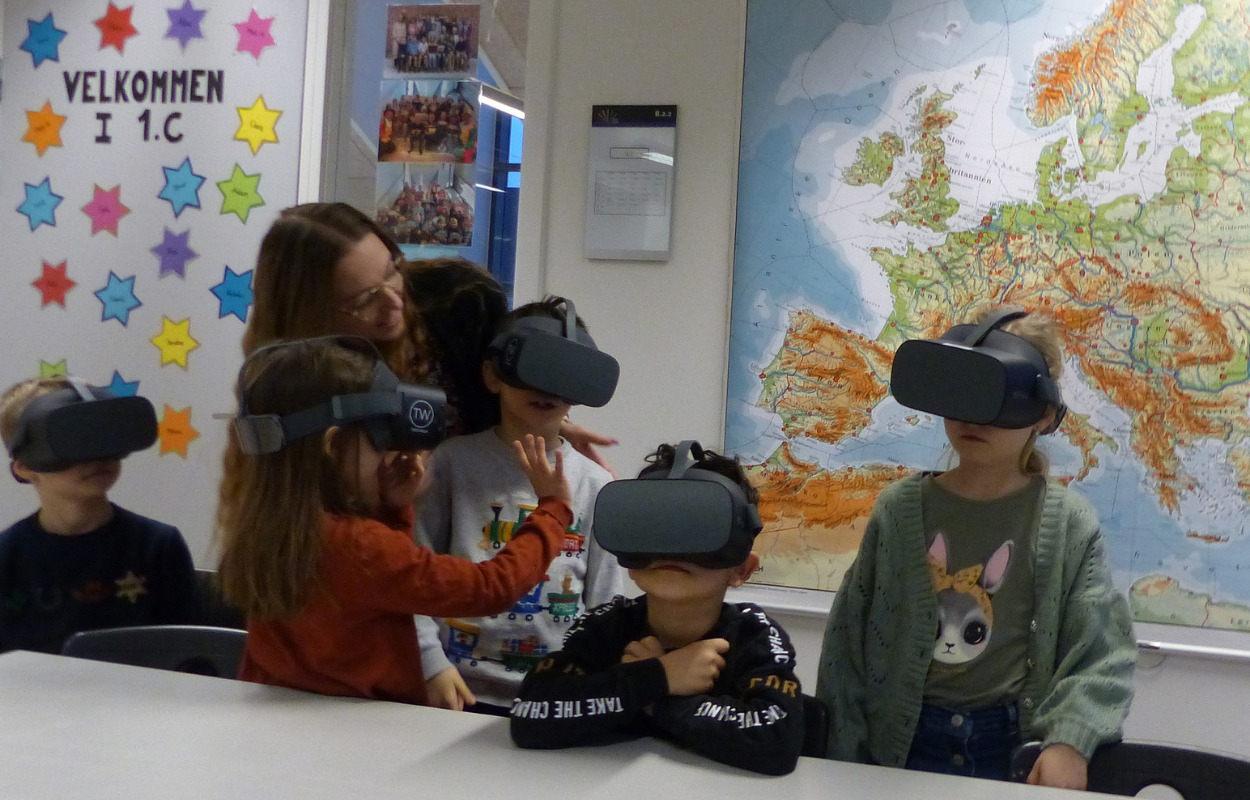 Hobrovejens Skole investerer i fremtiden med Virtual Reality