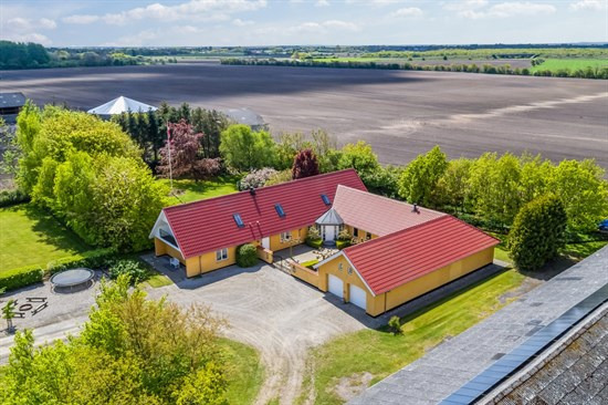 Top 6 over dyreste boliger til salg i Gredstedbro. Priser op til 3.248.000 kr