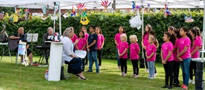 Corona-fugle gav penge til kræftsramte børn