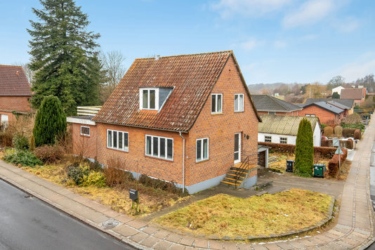 Lejrskovvej 10 er til salg for kun 599.000 kr.: Se de billigste boliger til salg i Lunderskov her