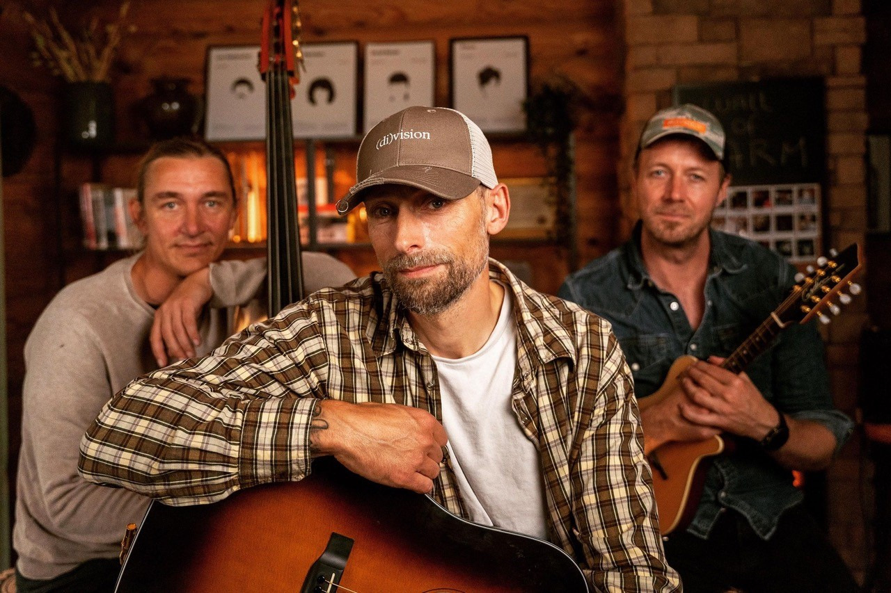 Henrik Johannessen & the Roots bringer Nashville til Tørring