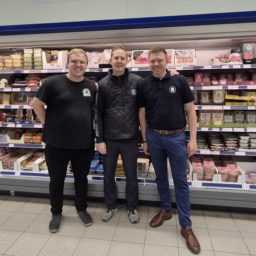 REMA 1000 Slots Bjergby siger farvel og byder Casper velkommen kl. 16.00