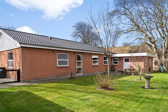 Vinkelvej 20 og 1 anden boliger er kommet til salg denne uge i Tønder - se boligerne her.