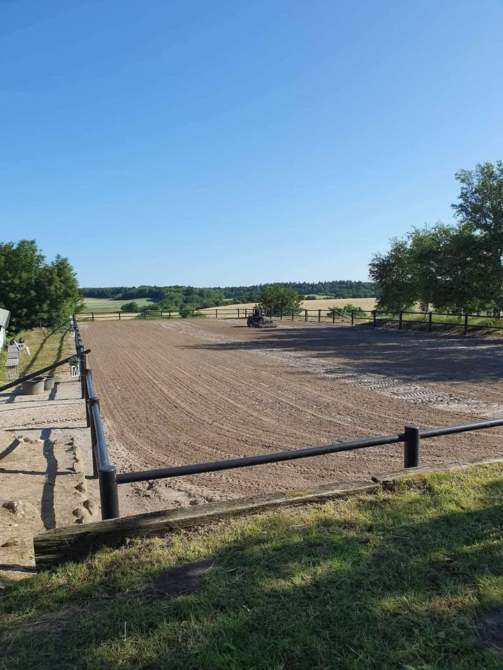 Vældgård Sportsrideklub introducerer 'tour-ridning' til D-Stævne