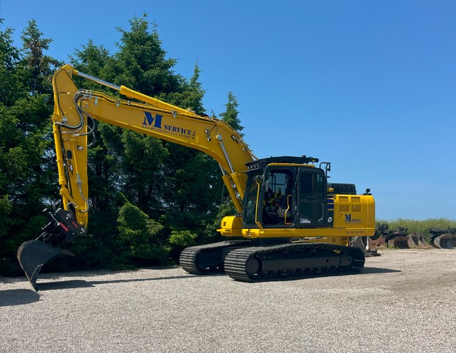 Scantruck A/S leverer topudstyrede Komatsu-maskiner til M Service APS