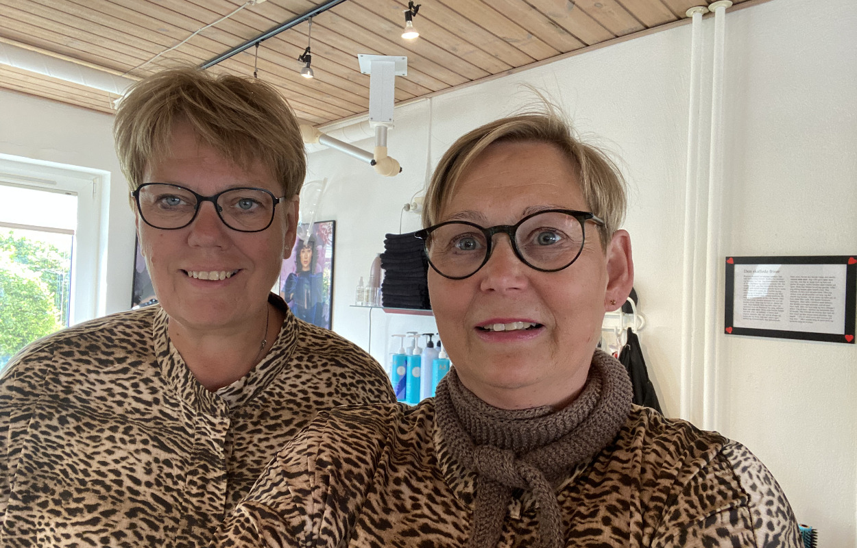De lokale frisører Helle og Susanne er taknemmelig for hver eneste kunde