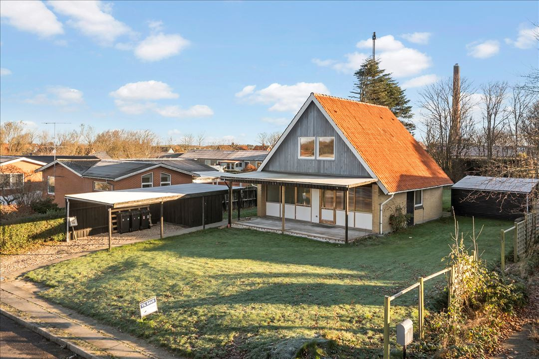 Til salg hos EDC Hurup Thy: Ind­flyt­nings­klar villa med nem have