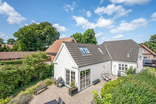 Rosengade 20 og 4 andre boliger er kommet til salg denne uge i Vejen - se boligerne her.