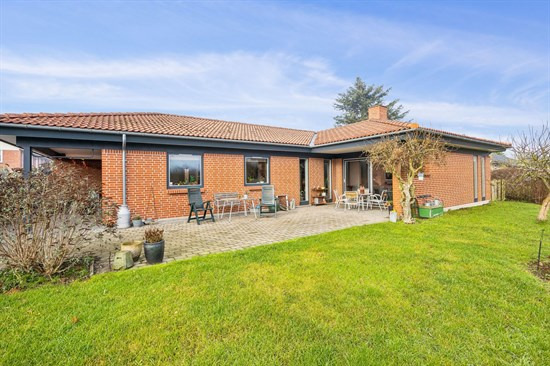 Top 6 over dyreste boliger til salg i Ruds Vedby. Priser op til 3.300.000 kr