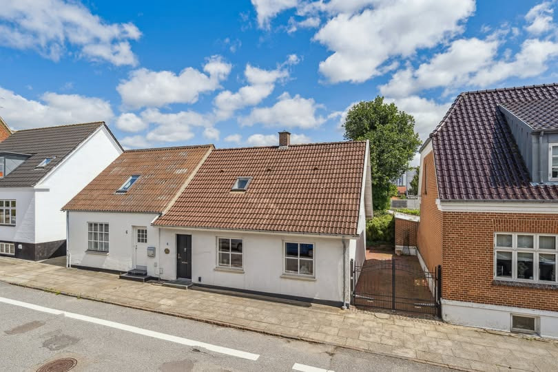 John Frandsen Herning præsenterer charmerende byvilla tæt på centrum