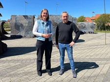 Mæglerhuset Asger Larsen sørger for forplejning til frivillige ved nedtagning af blomsterudstilling i Løgstør