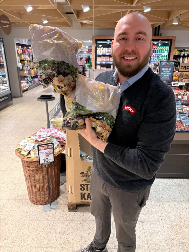 Deltag i Jonas julekonkurrence hos MENY Hobro og vind dagens præmie