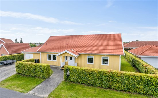 Top 6 over dyreste boliger til salg i Høng. Priser op til 5.500.000 kr