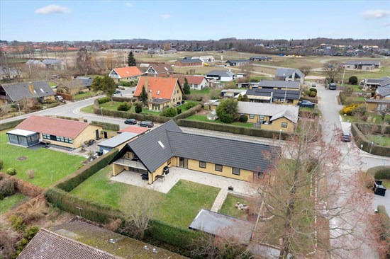 Bygmarken 5 og 4 andre boliger er kommet til salg denne uge i Juelsminde - se boligerne her.