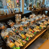 Chokolet Bon Bonnieren deler påskeglæde med lokale virksomheder