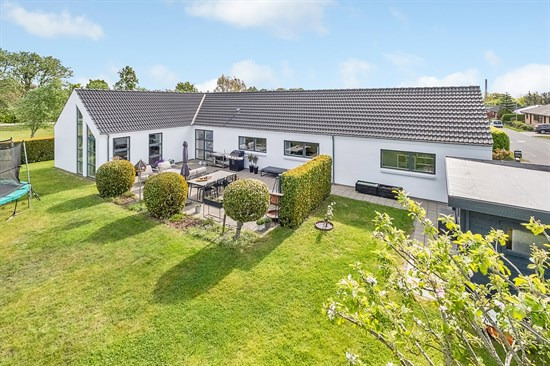 Engskovtoften 5 og 1 anden boliger er kommet til salg denne uge i Skødstrup - se boligerne her.