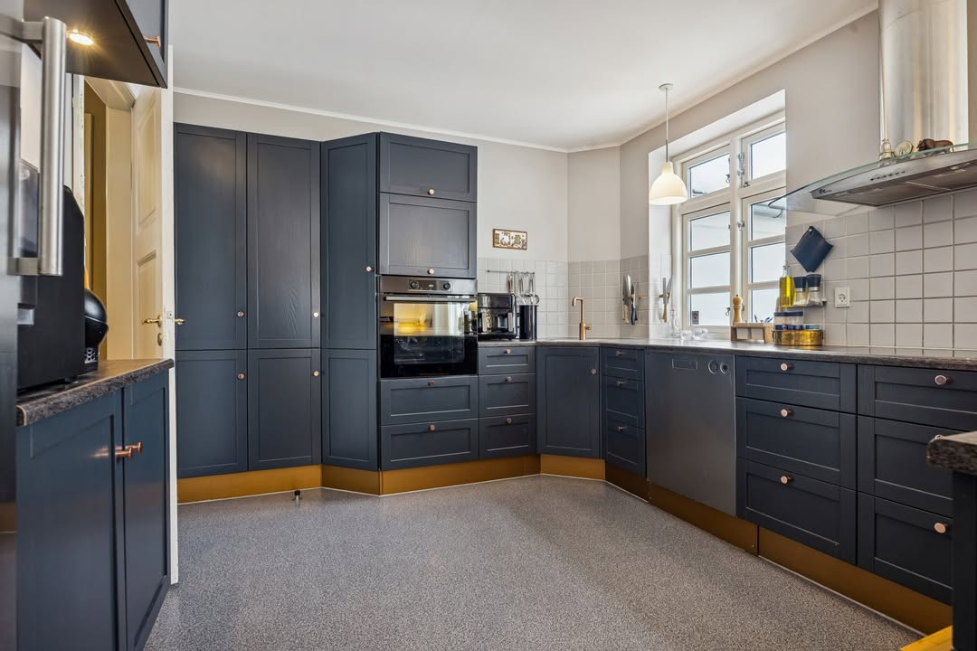 Renoveret villa med klassiske detaljer til salg hos home Brønderslev