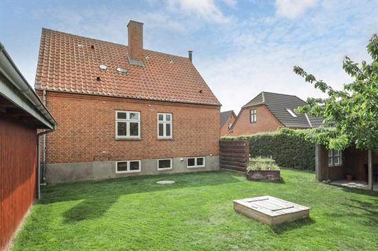 Damvej 15 er til salg for kun 245.000 kr.: Se de billigste boliger til salg i Hesselager her