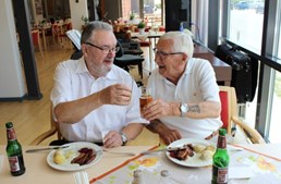 Valdemarsdag bliver fejret med nye kartofler, flæsk og persillesovs