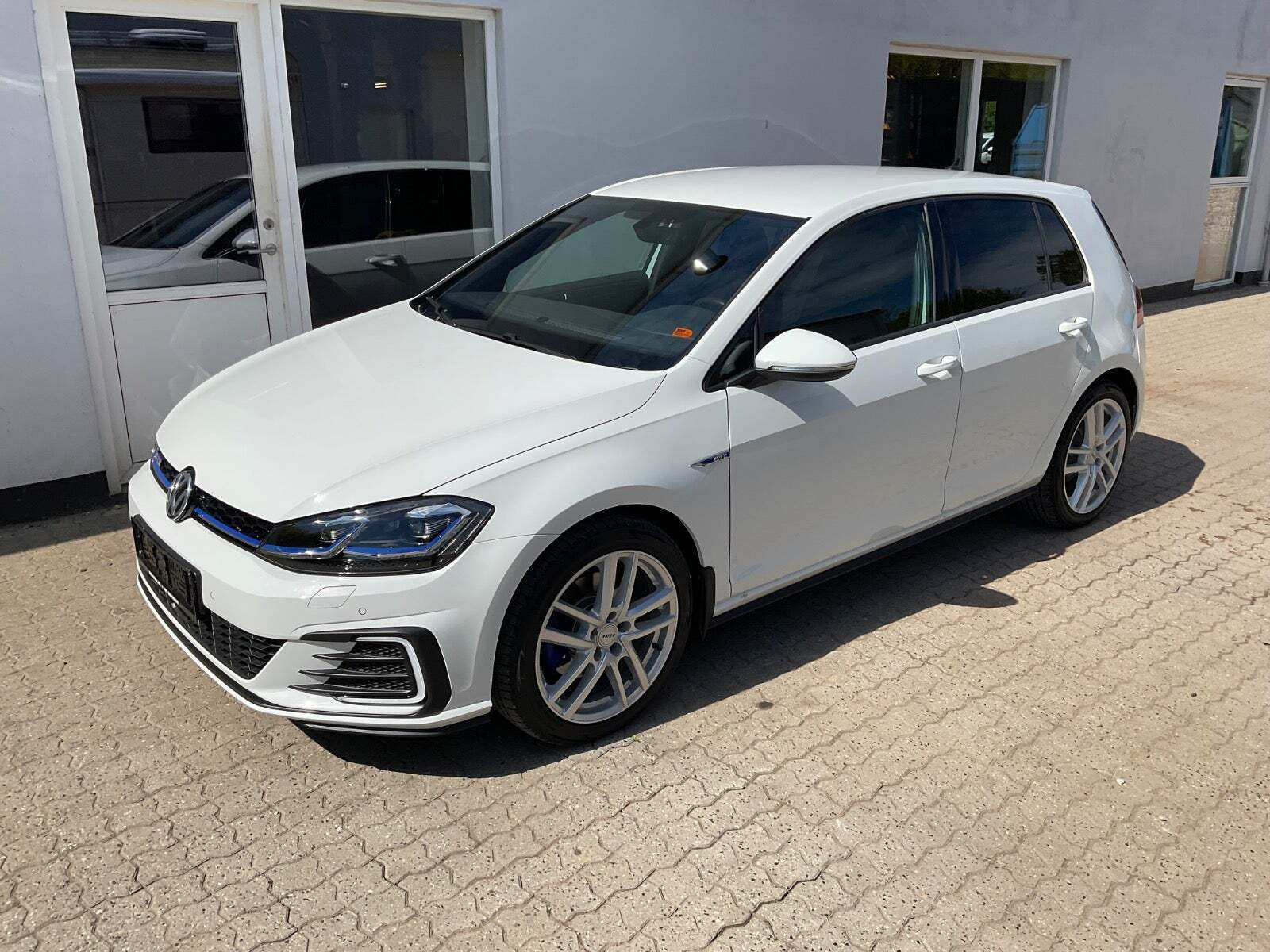 Pris op til 179.800 kr! Se de dyreste biler til salg i Brædstrup