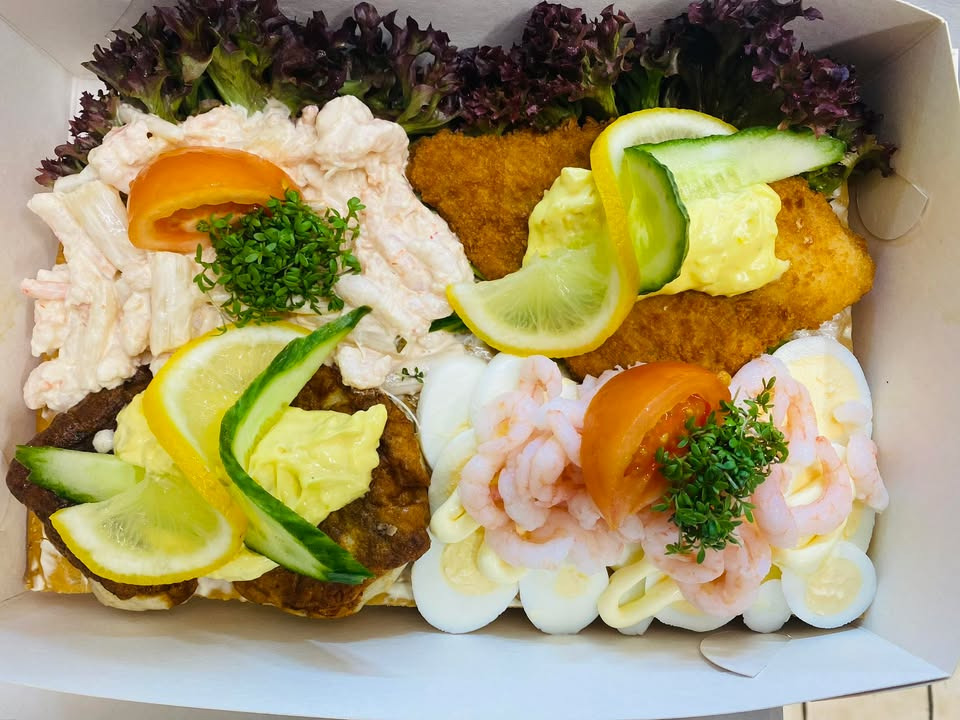 Havnens Fisk Øster Hurup tilbyder fredagstilbud på fiskepålæg for to personer