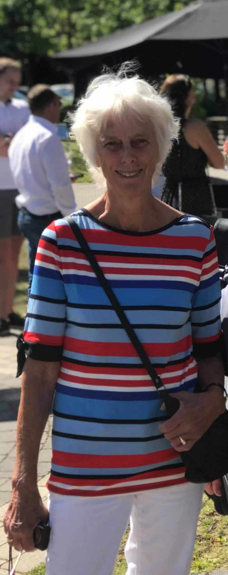 Mindeord - Mona Hulusi Kjøller