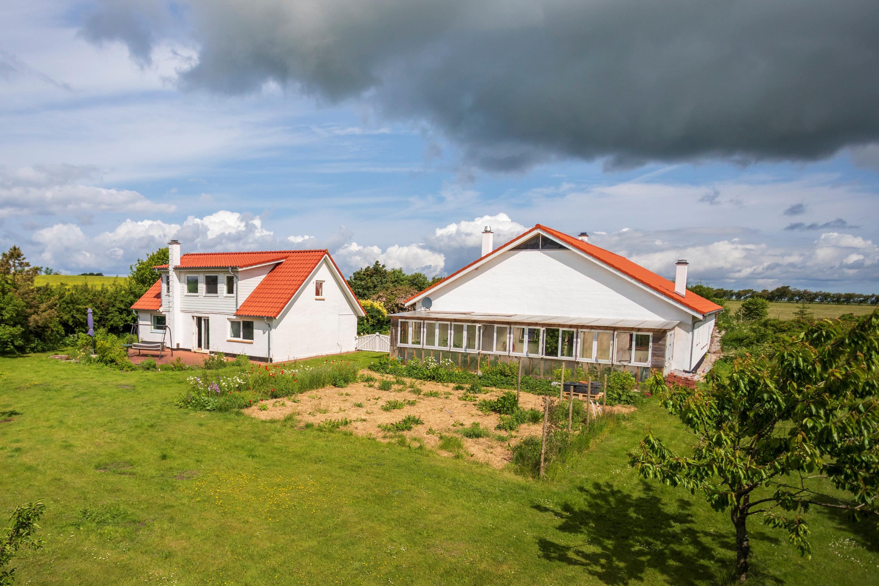 Naturskøn villa med erhvervsmuligheder nær Vilsted