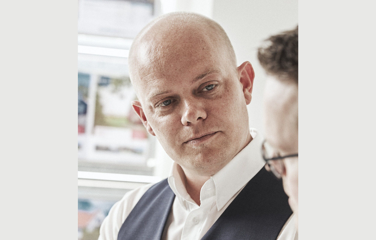 Daniel har dedikeret sit voksne liv til ejendomsmæglerbranchen: I dag driver han RealMæglerne Middelfart