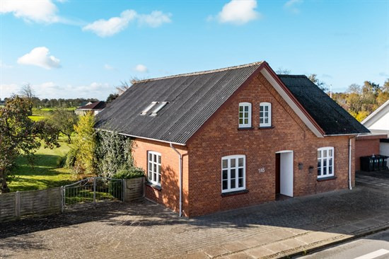 Elevvej 3 er til salg for kun 265.000 kr.: Se de billigste boliger til salg i Aars her