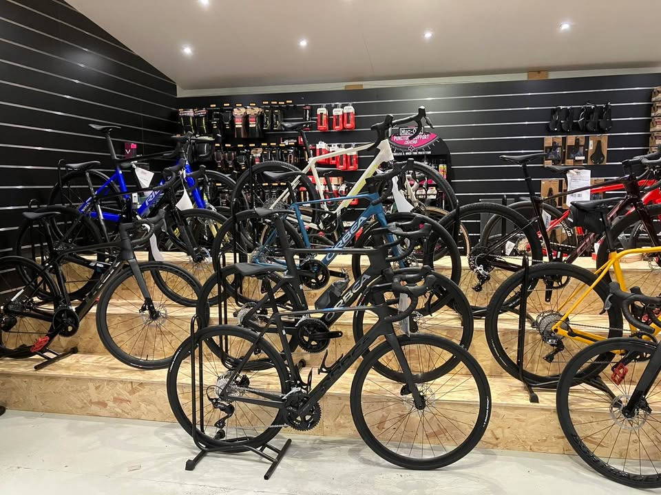 Sæby cykler udvider med ny race og gravel afdeling: Flere cykler og tilbehør på vej