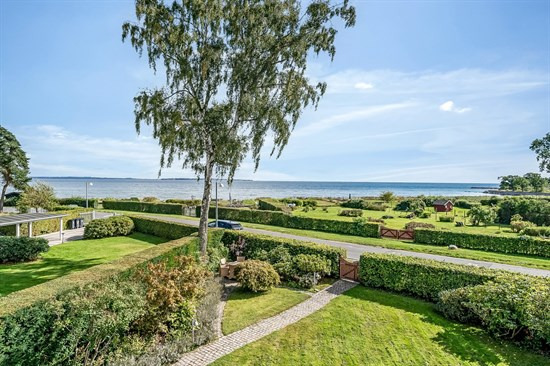 Drømmer du om luksus? Se Fredensborg kommune dyreste bolig til 22,5  mio. kroner på Gl Strandvej 304 og flere topadresser!