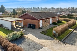 Til salg hos RealMæglerne Middelfart: Centralt og roligt beliggende villa